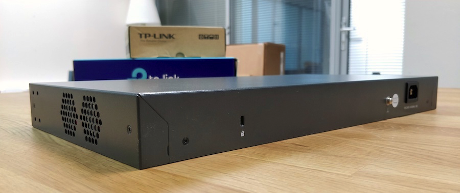 Оптический коммутатор TP-Link T2600G-28SQ для сервис-провайдеров: подробный обзор  - 96